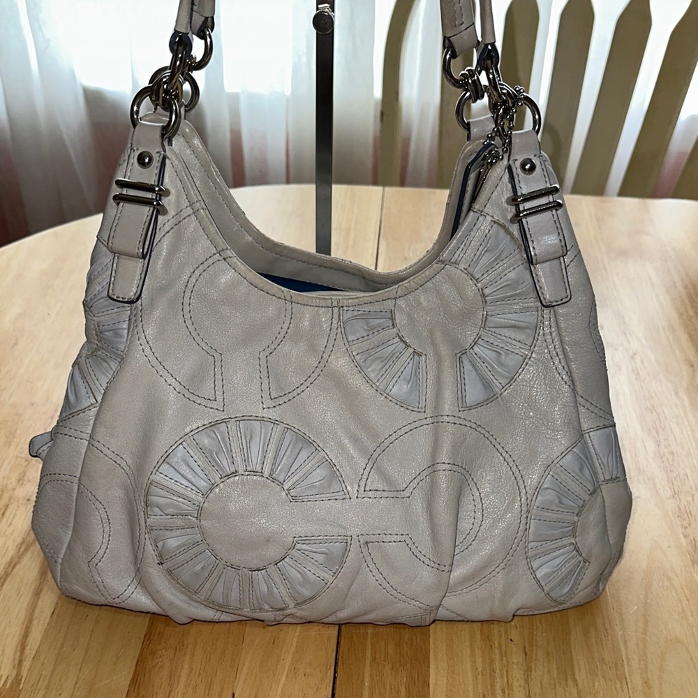 Coach 2011 Edie Gray Handbag Needs Just A Good Cleaning Too Many Creases For Me